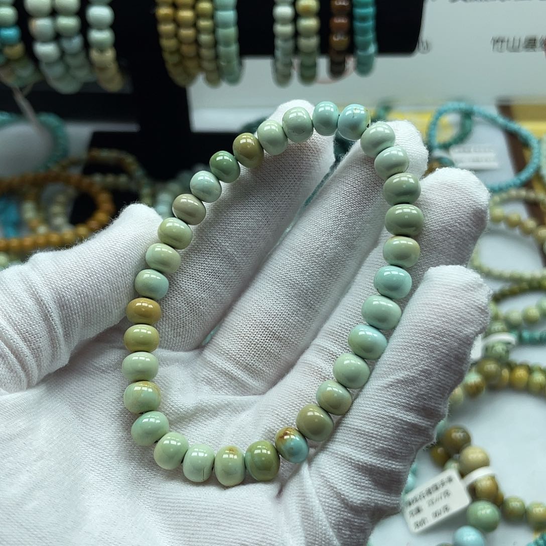 未镶嵌绿松石珠宝奇石