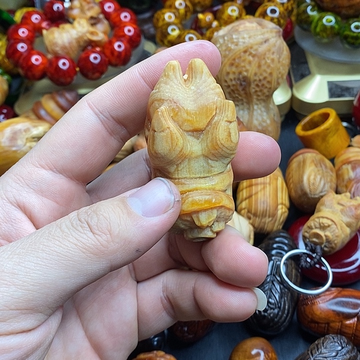 松木琥珀木文玩手串