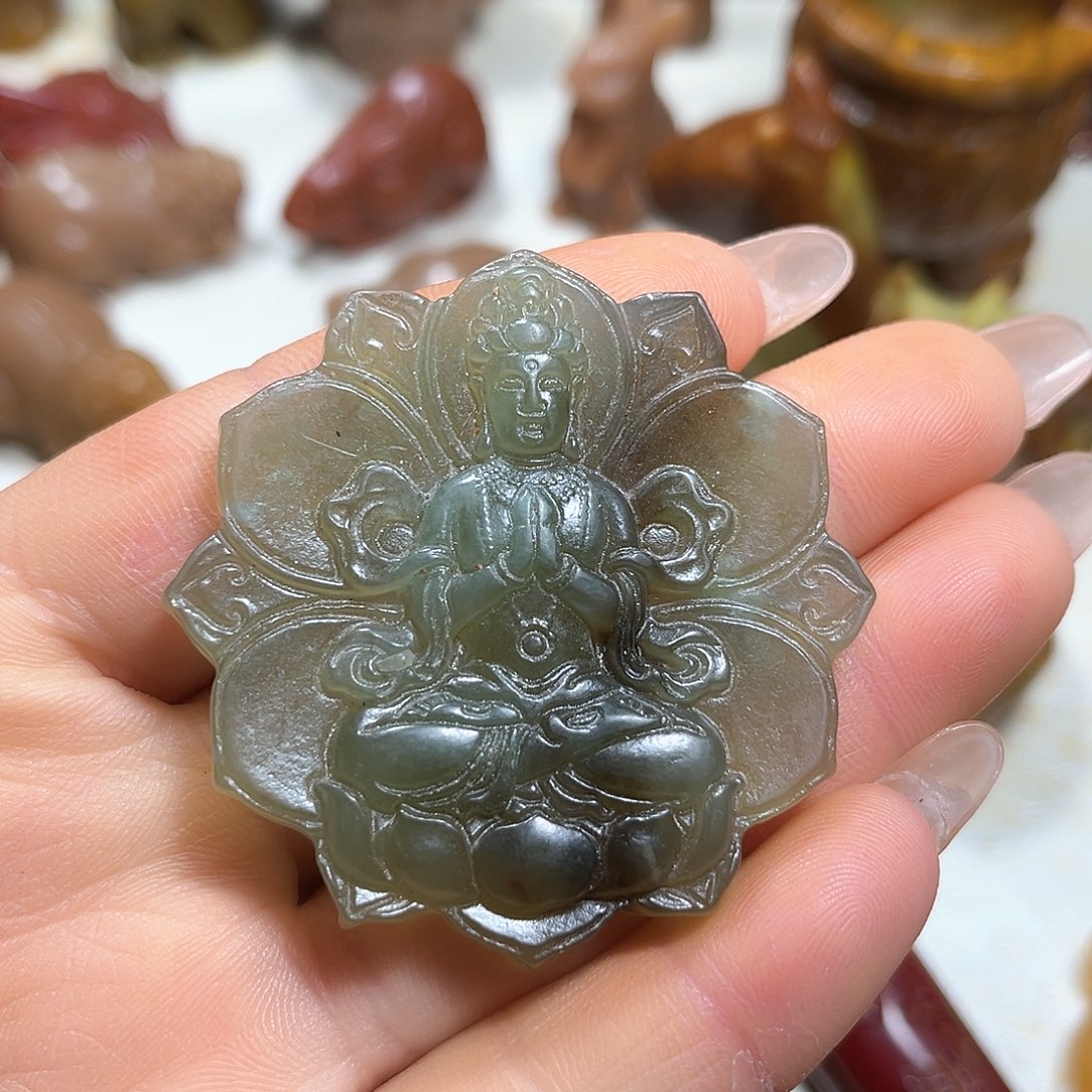 白玉菩提吊坠白玉菩提吊坠