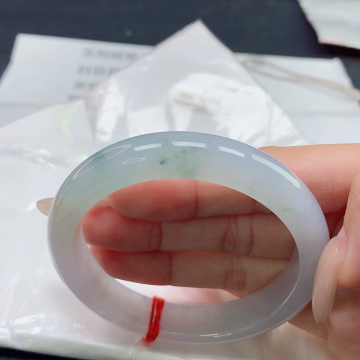 翡翠未镶嵌手镯5758