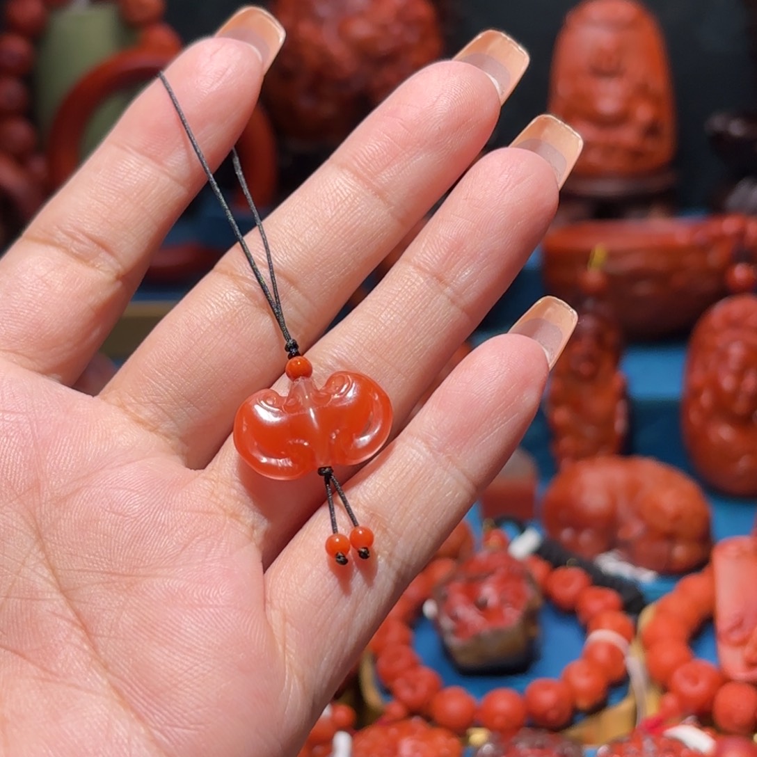 未镶嵌雕刻南红玛瑙