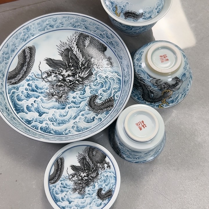 瓷片墨龙游海五件套