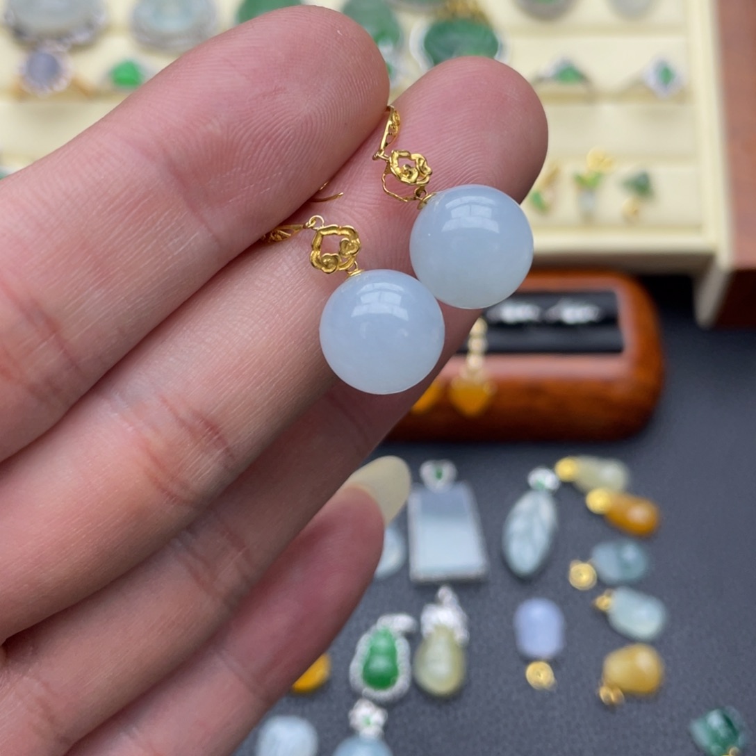 翡翠耳饰18K金镶嵌天然缅甸翡翠耳饰