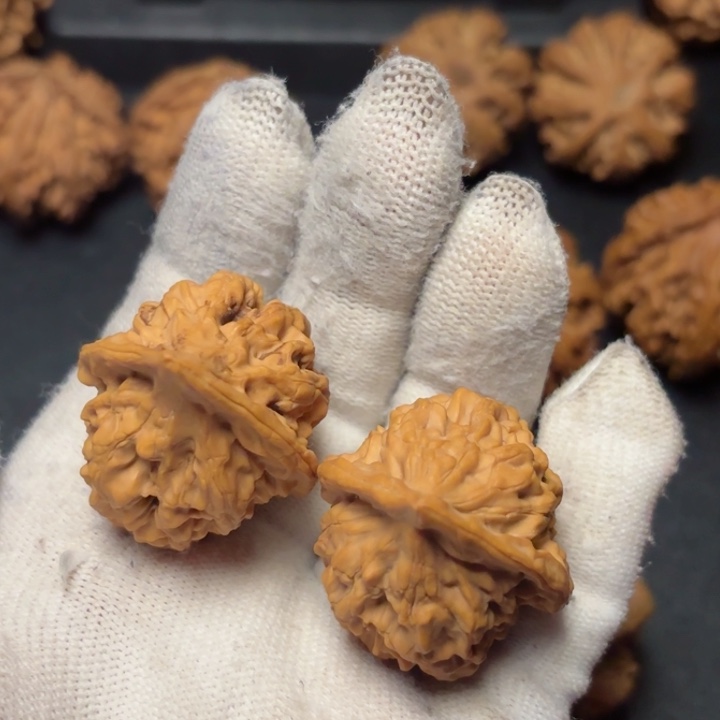 文玩核桃吊坠美****政秦岭灯笼22