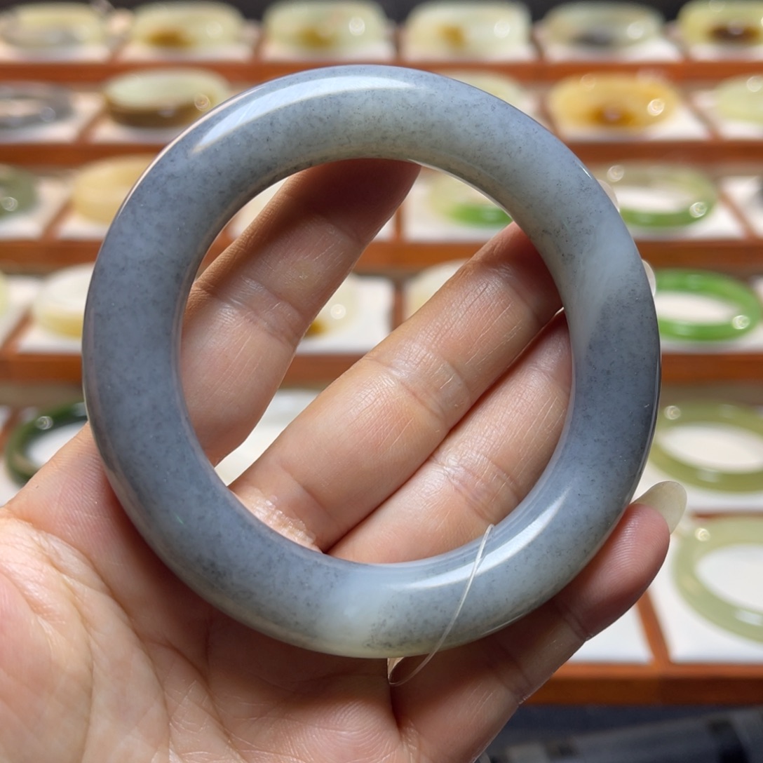 【闪购商品】和田玉手镯未镶嵌