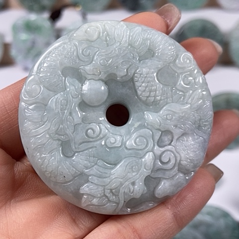 翡翠颈饰未镶嵌九龙扣两面工福利