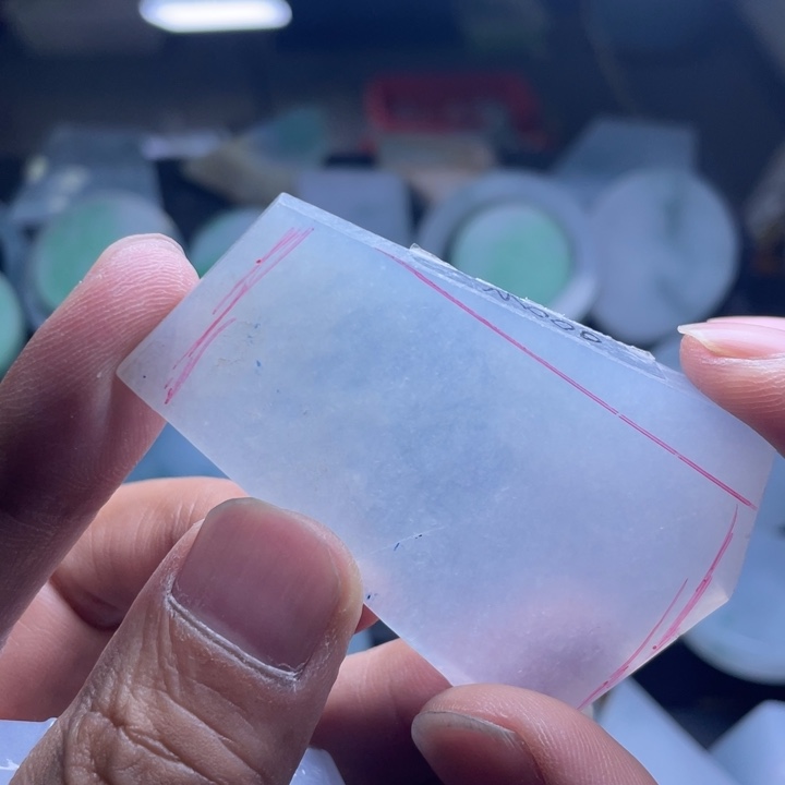贾***禾定制翡翠未镶嵌翡翠