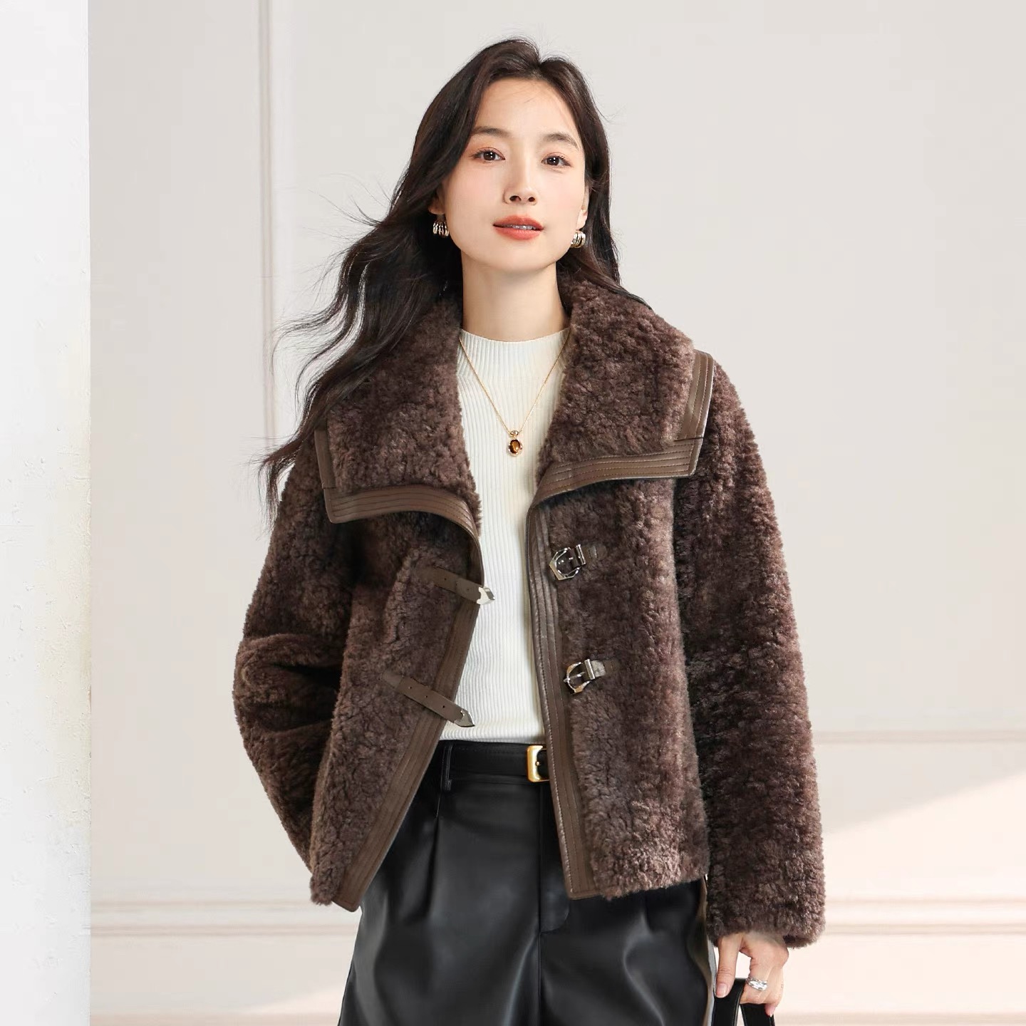 常规法式时尚风女装短外套