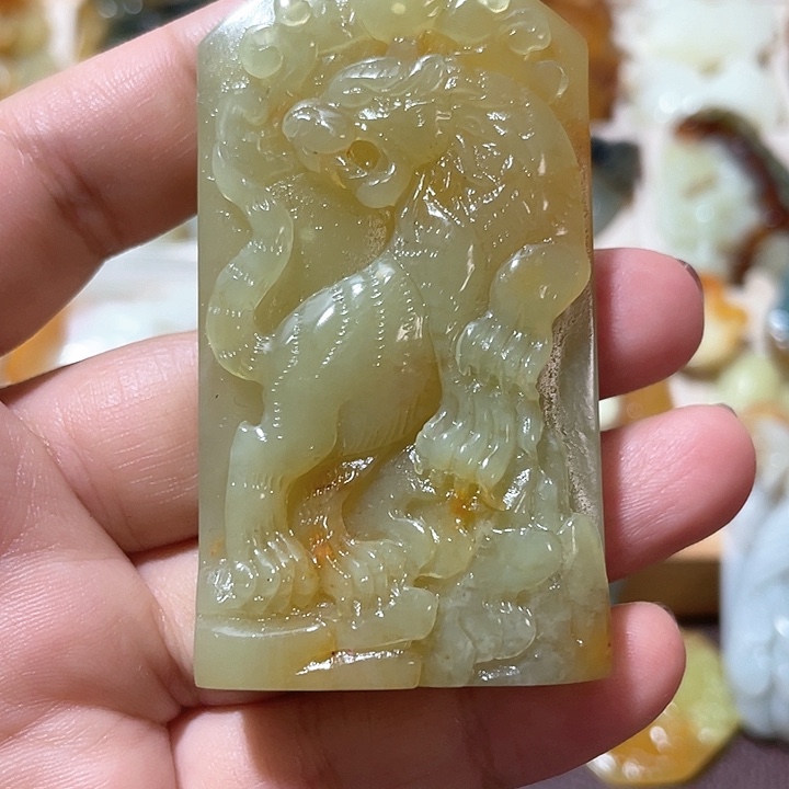 岫玉吊坠(赠链)未镶嵌
