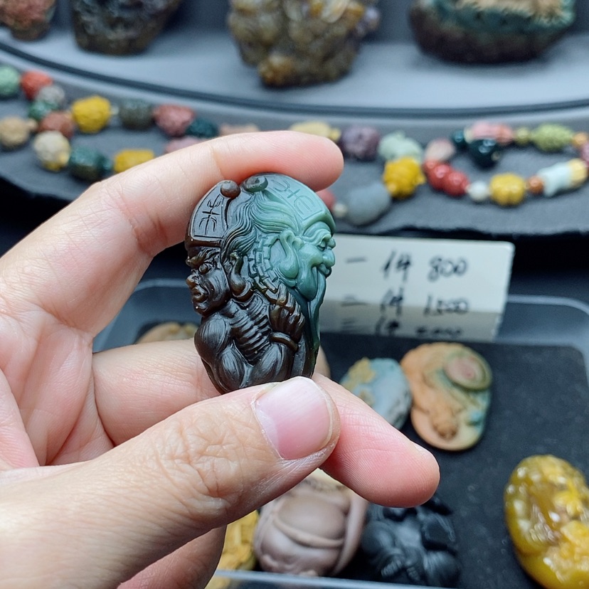 【闪购商品】定制石英质玉吊坠未镶嵌