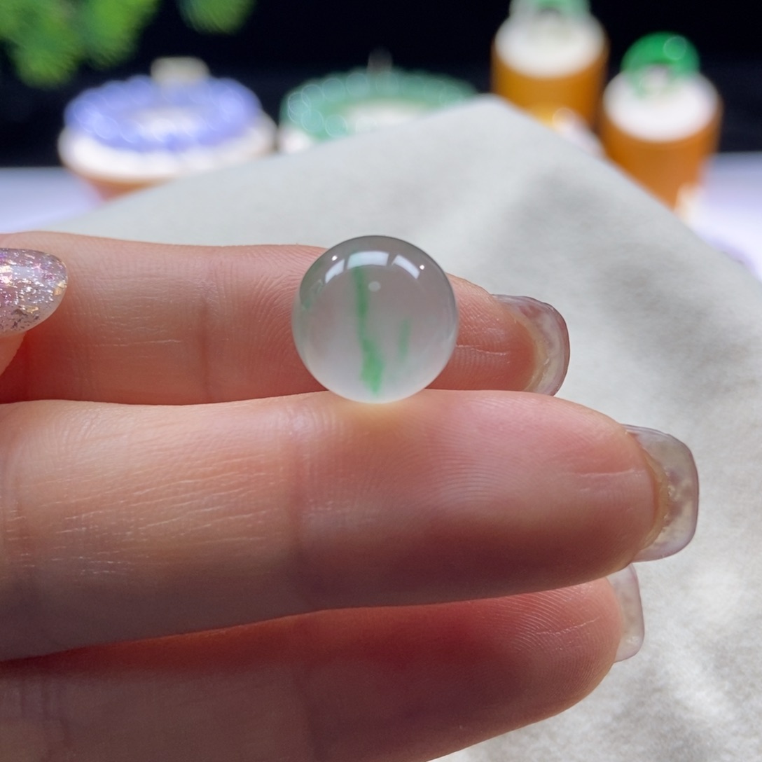 翡翠颈饰未镶嵌高冰茶飘阳绿圆珠11.7mm