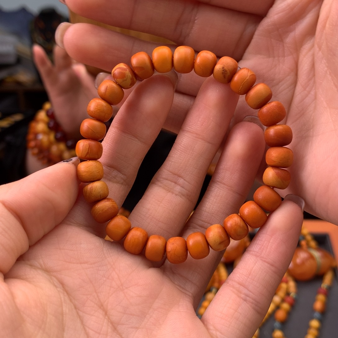 蜜蜡手串未镶嵌天然