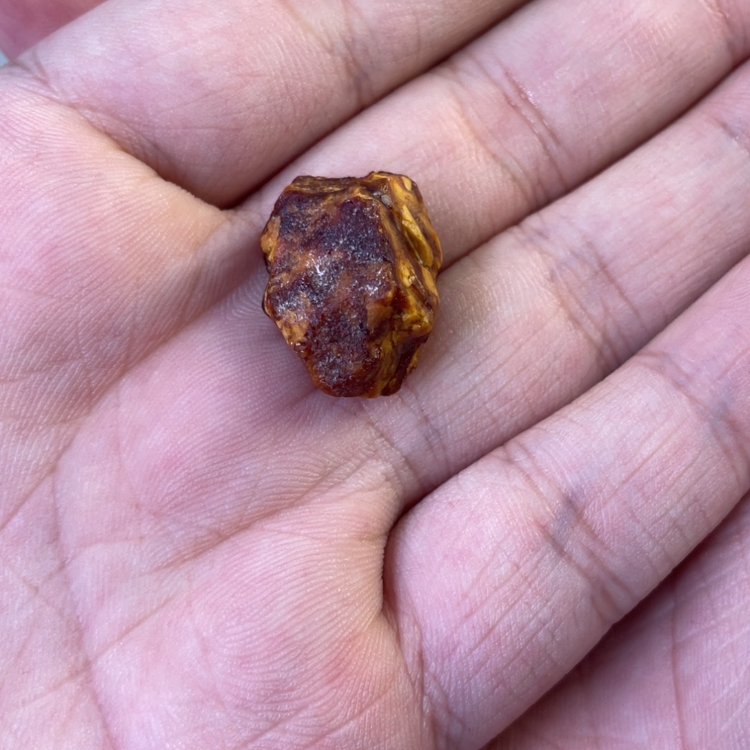 行***8定制琥珀天然琥珀