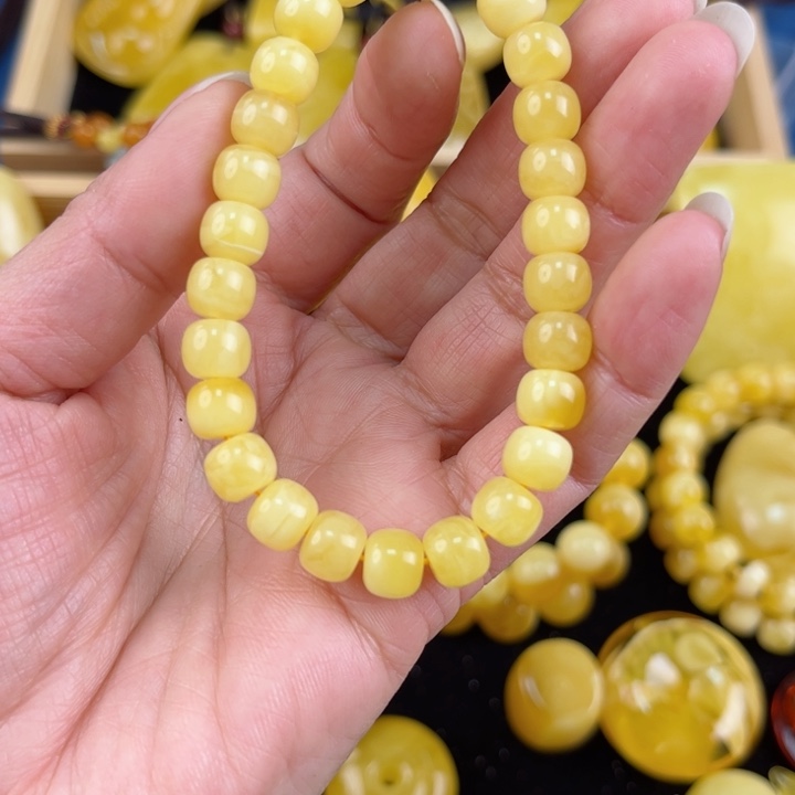 琥珀裸石未镶嵌琥珀