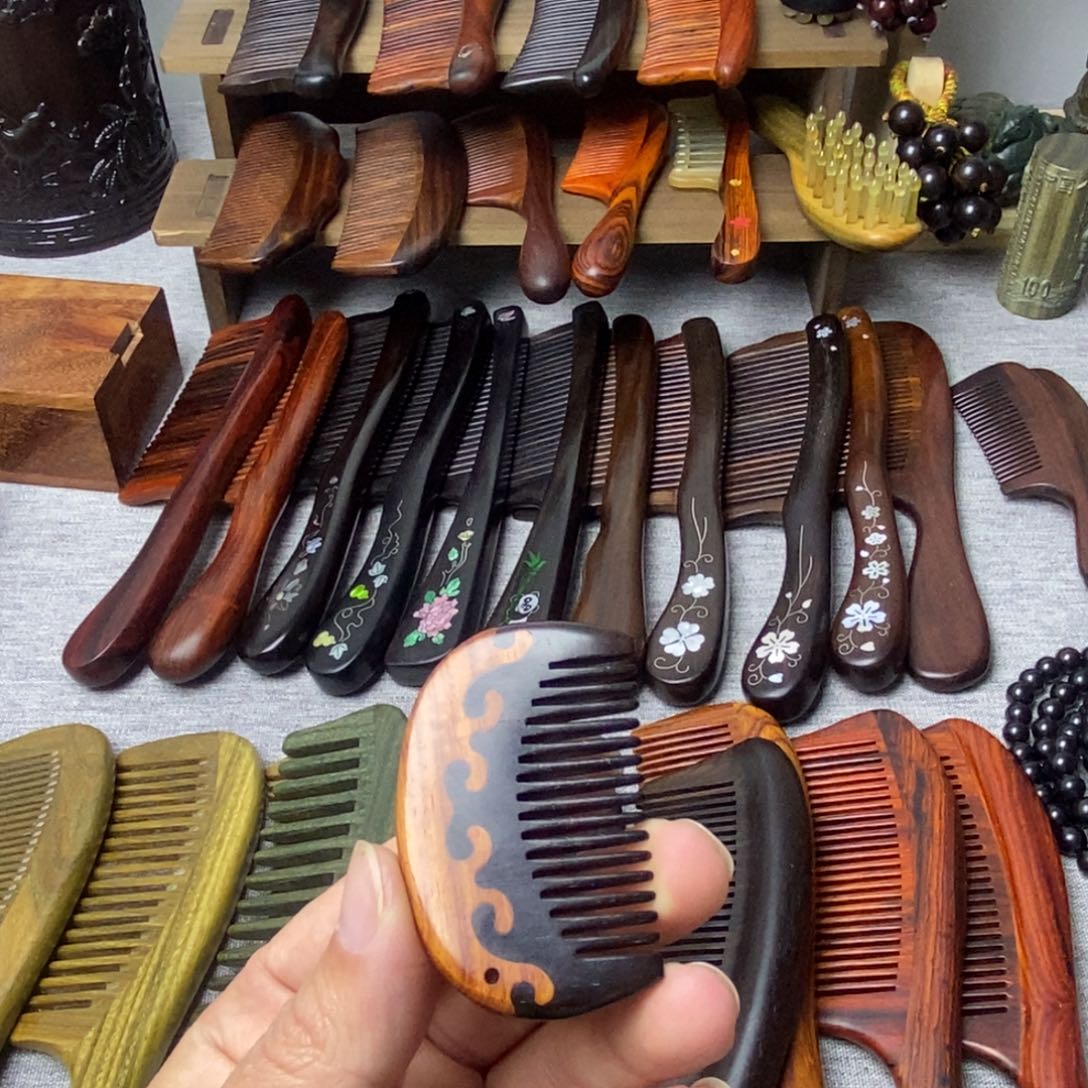 金***爽东非黑黄檀（紫光檀）梳子小款