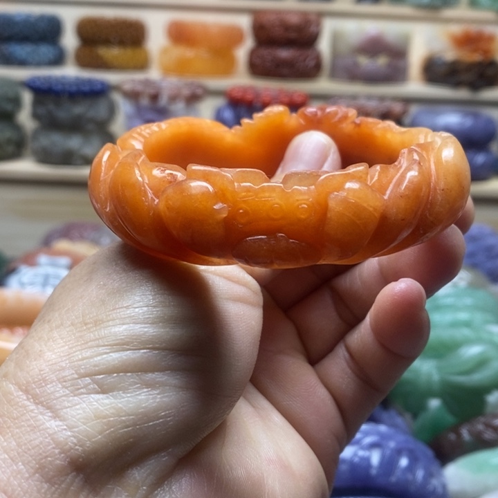 未镶嵌手镯石英质玉