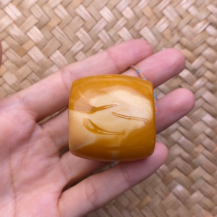 琥珀未镶嵌裸石蜜蜡M