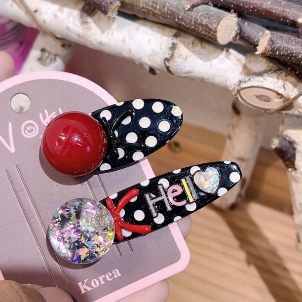 F43泡菜波点红色豆子一对边夹