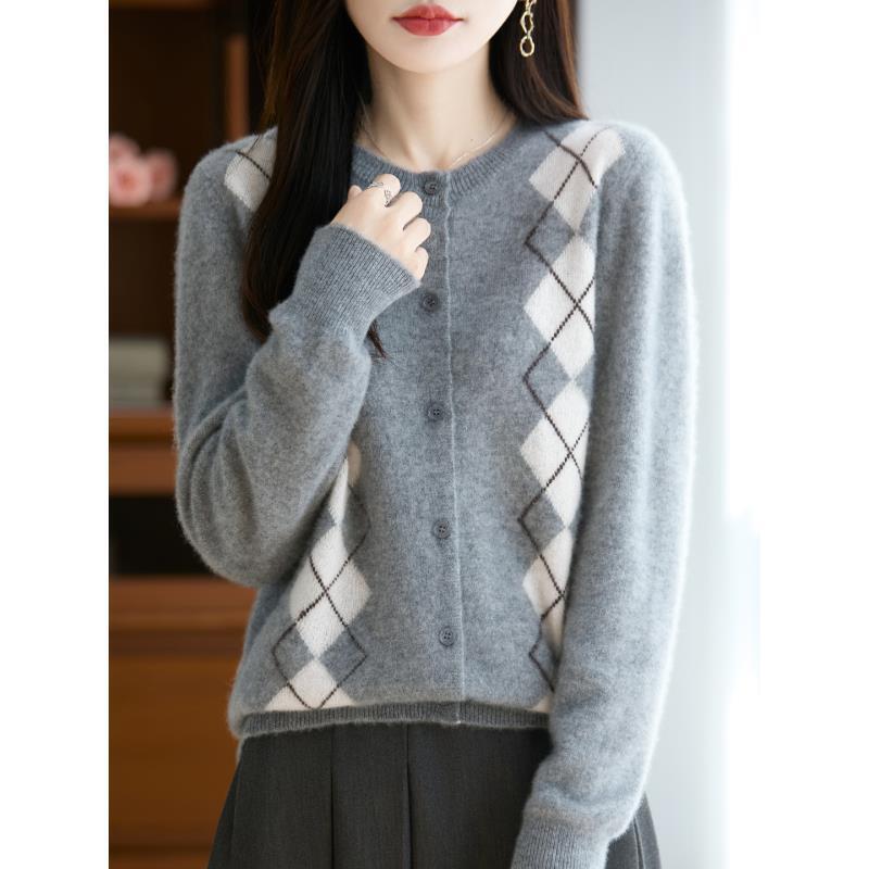【加厚lusi同款】100%羊毛菱格提花圆领时尚加厚开衫D2523