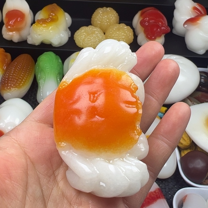 新疆戈壁五彩石金丝