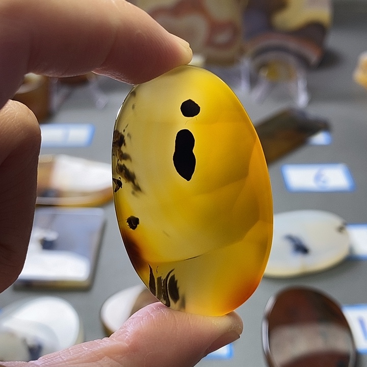 玛瑙/玉髓未镶嵌珠宝半成品