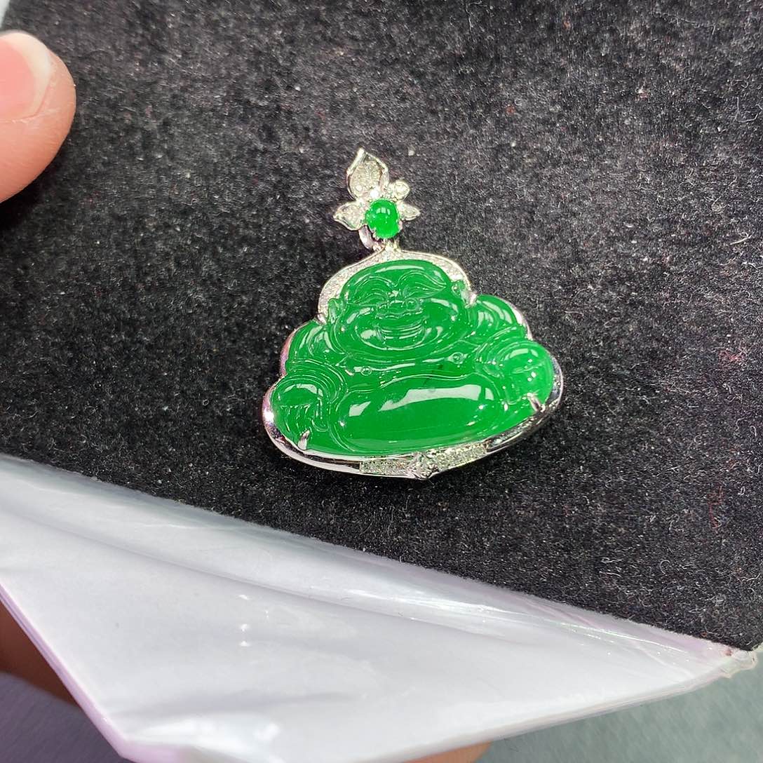 翡翠吊坠(赠链)18K金镶嵌