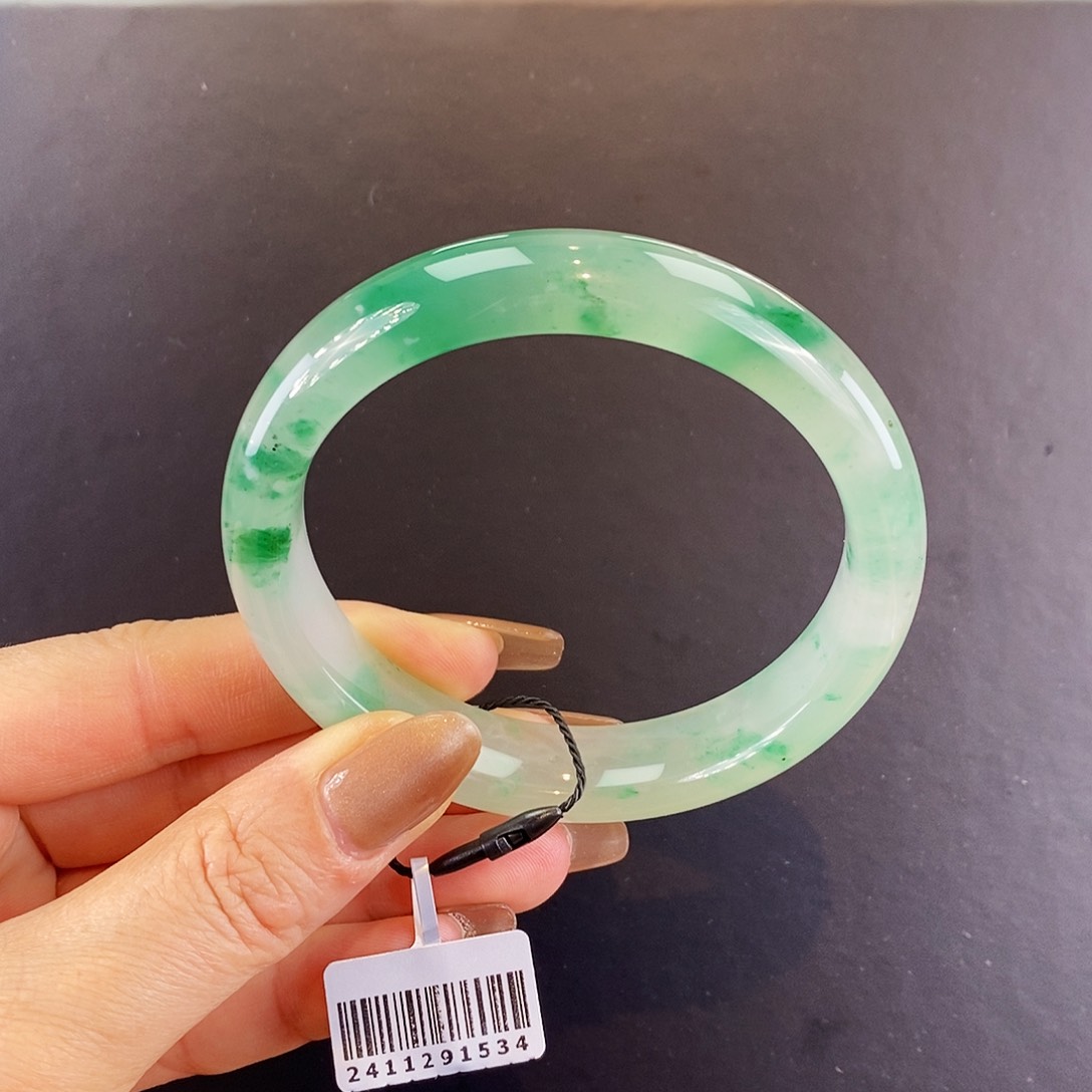 石英质玉手镯未镶嵌非洲翠手镯