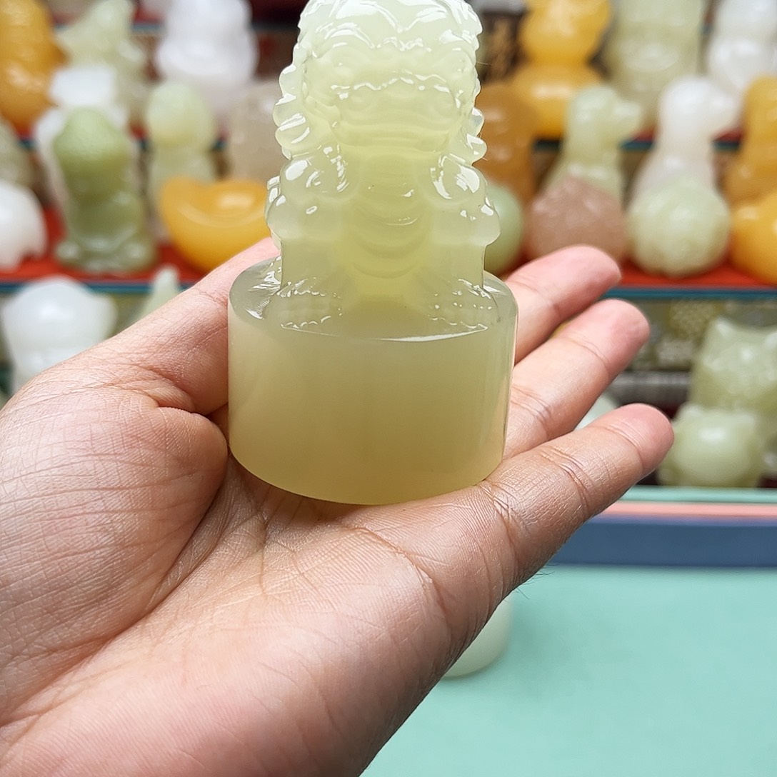 h***石材狮子手把摆件