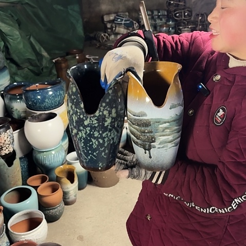 14口26高瑕疵盆子。