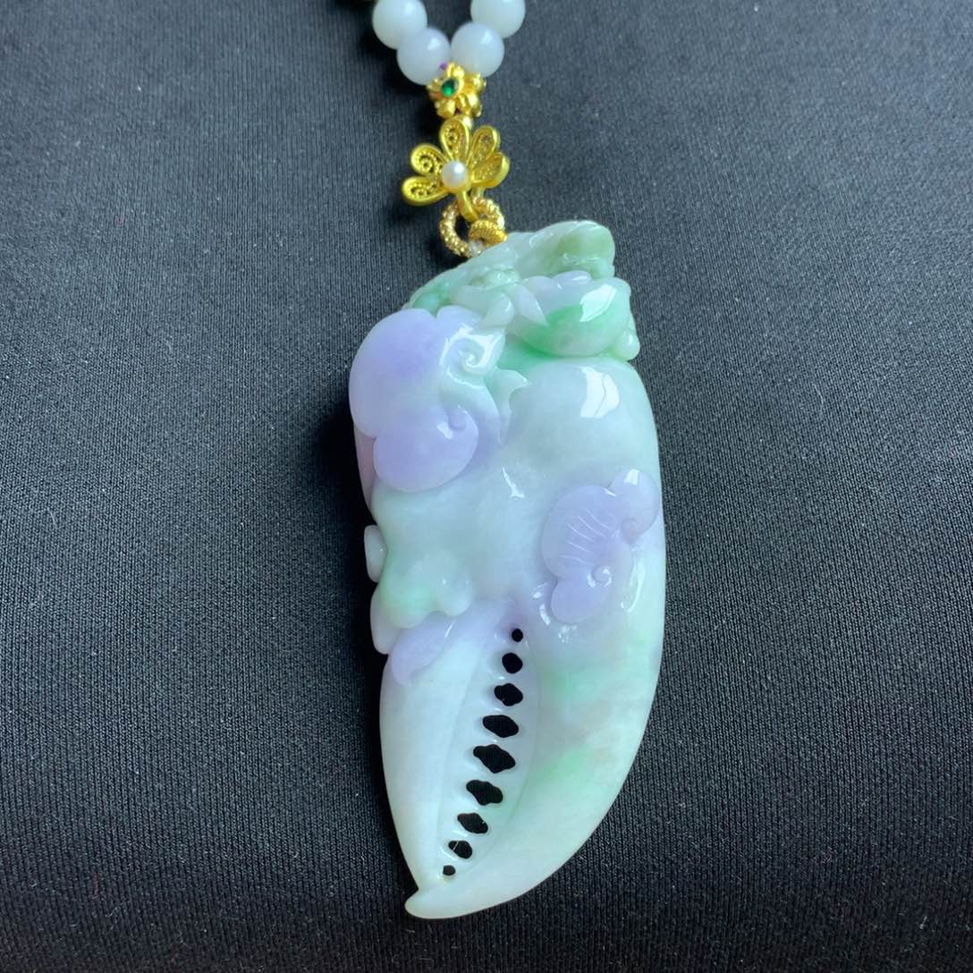 翡翠颈饰未镶嵌翡翠