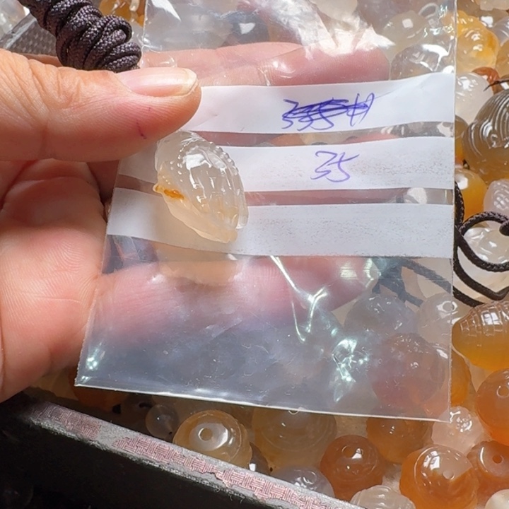 玛瑙/玉髓颈饰未镶嵌真**我0096