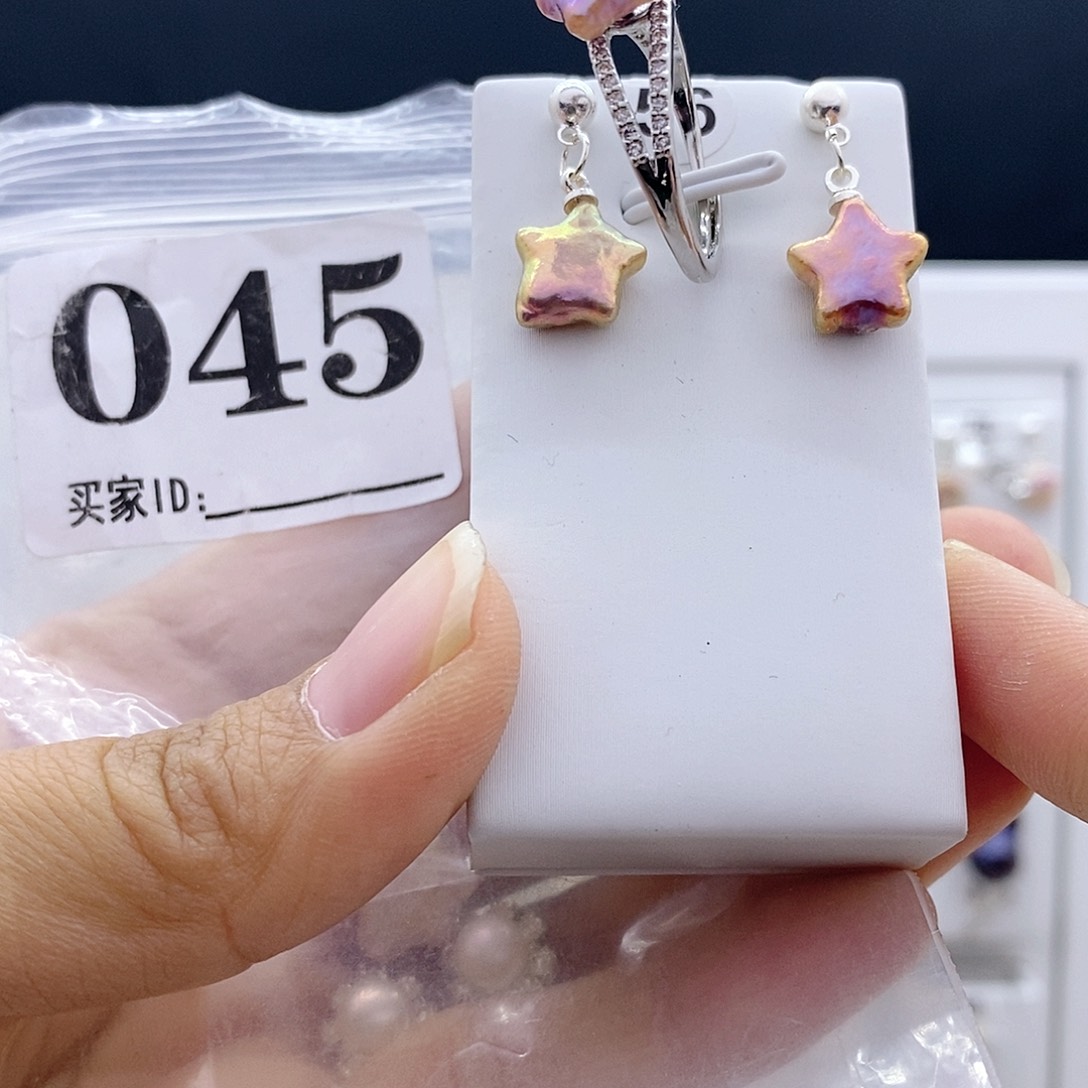 颈饰淡水珍珠钛钢