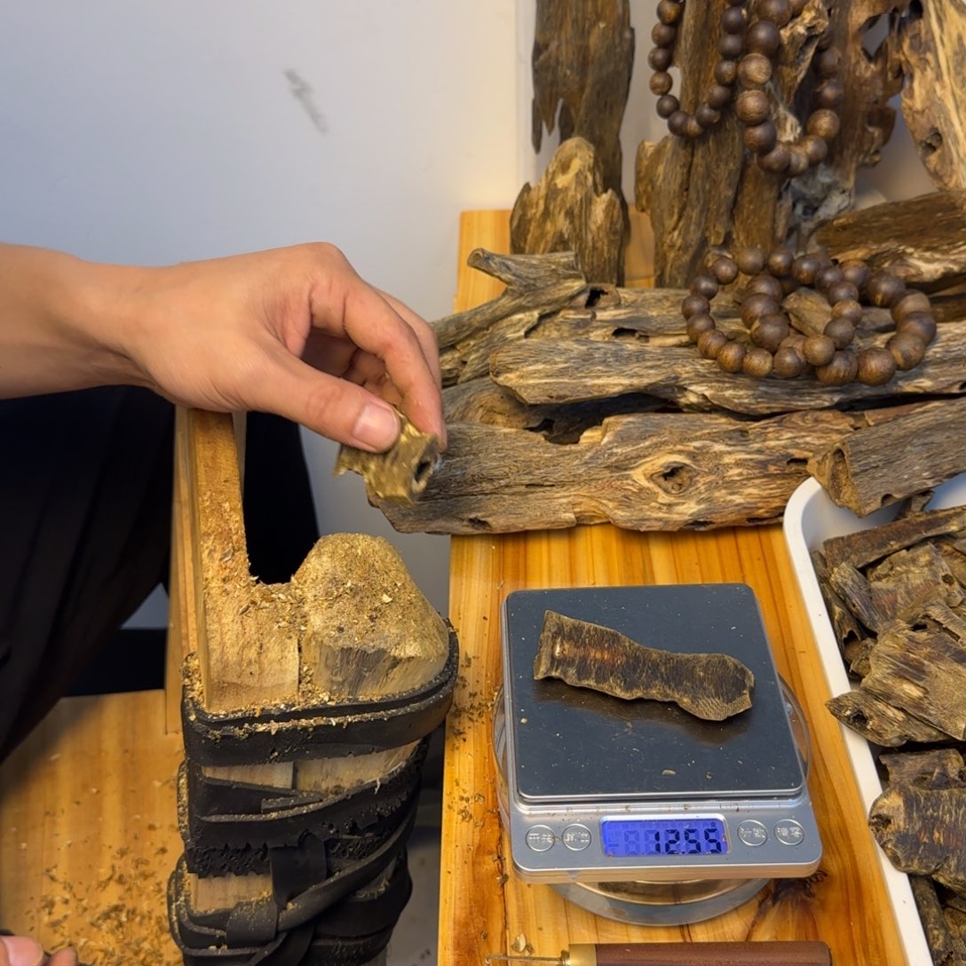 沉香碎屑沉香沉香奇楠碎屑