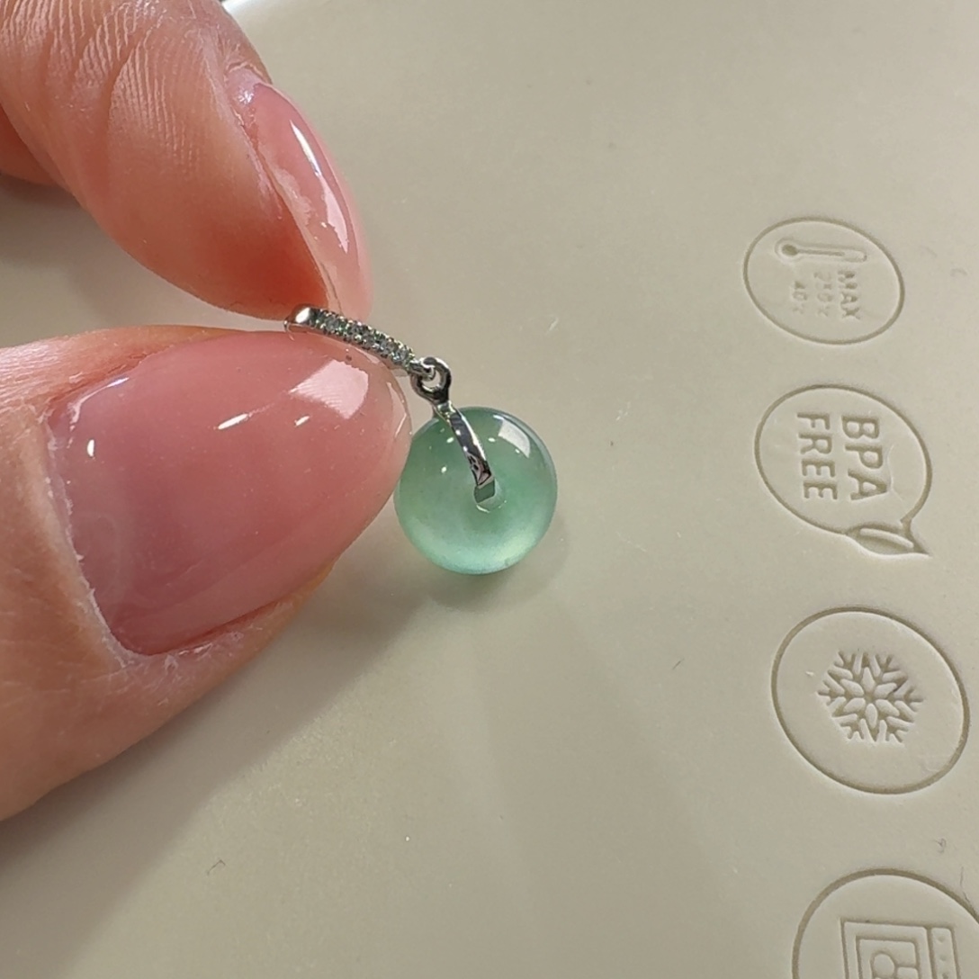 翡翠手链未镶嵌小滴溜