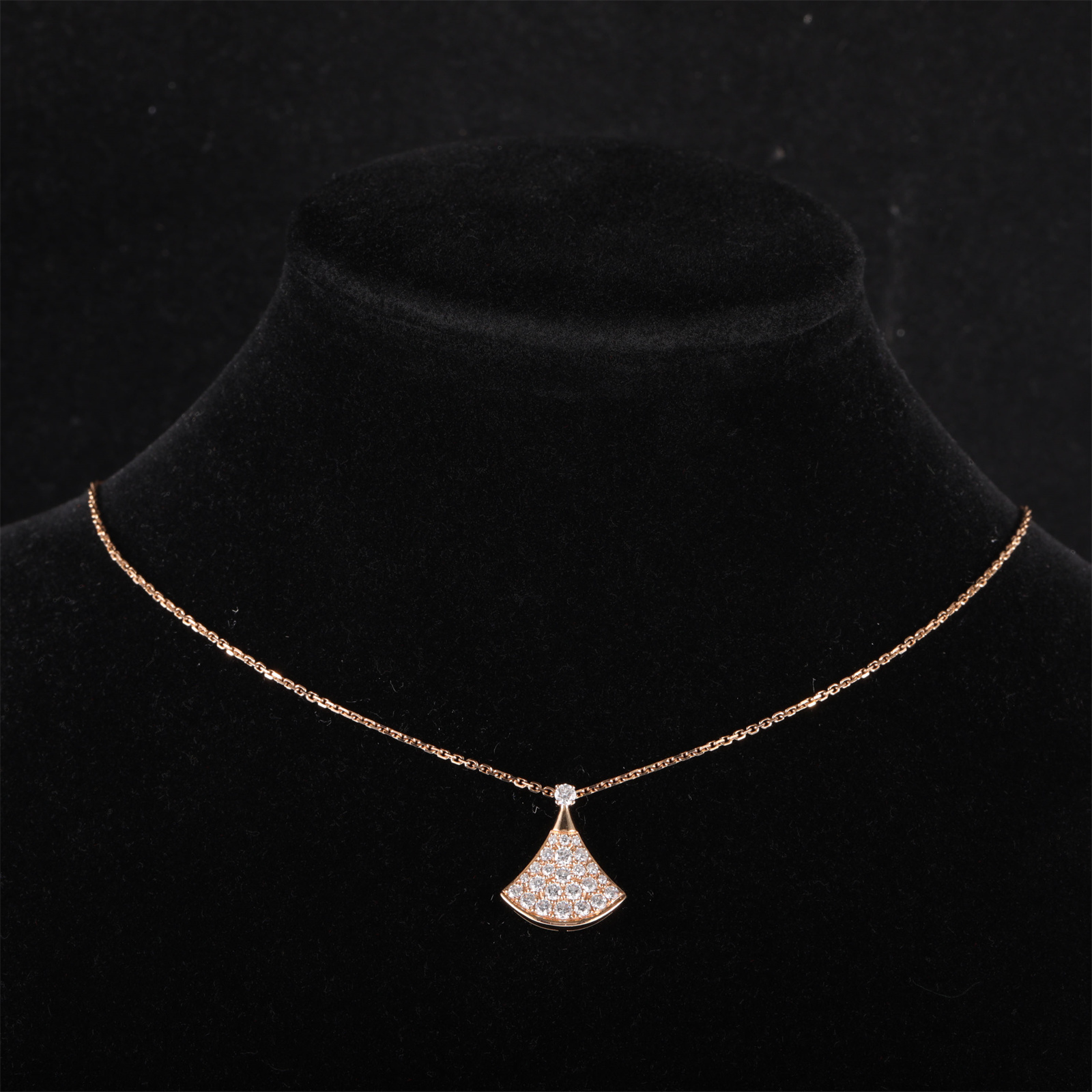 99新 BVLGARI/宝格丽 小花阿娇 小号 项链 8K满钻扇子P225175108