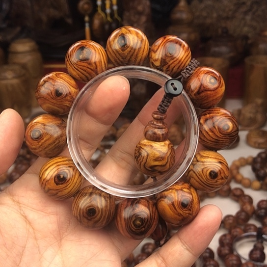 大***玩海南黄花梨2.0一个