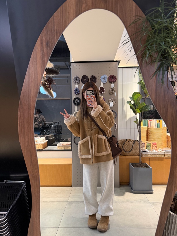 kexinnn【阿那亚自留牛角扣外套】预售