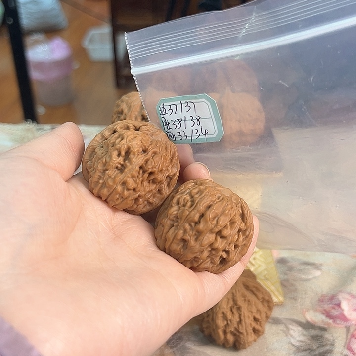 文玩核桃把件老楼