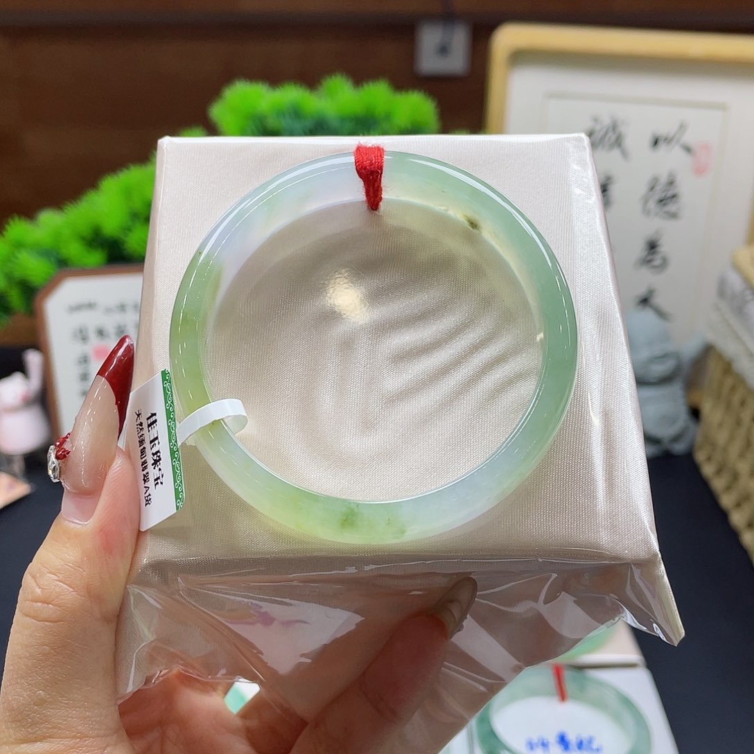 翡翠手镯未镶嵌13 号链接