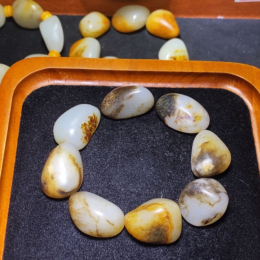 和田玉未镶嵌手链