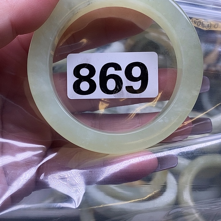 可****蛇纹石玉未镶嵌手镯