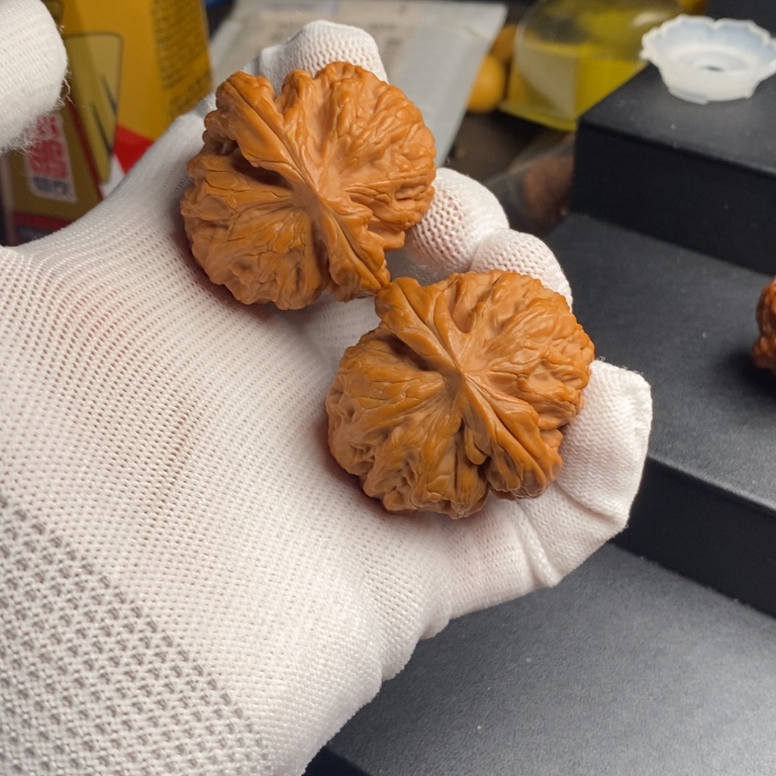 三***缘文玩核桃把件45尺全品红锦鲤