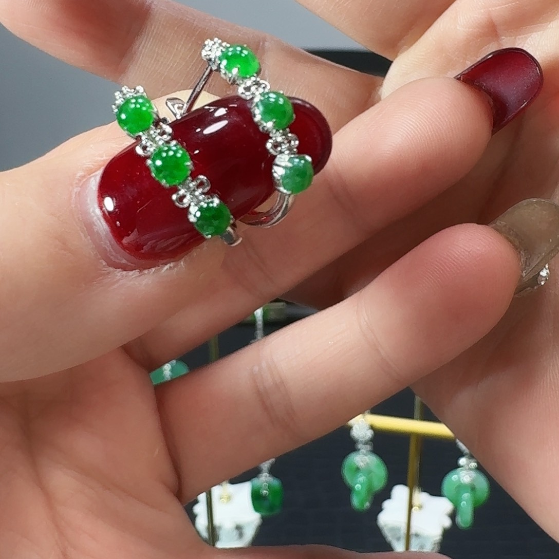 翡翠耳饰18K金镶嵌耳饰