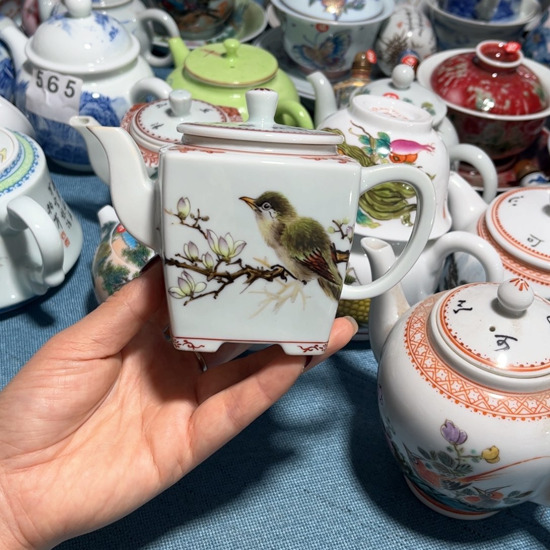 景德镇陶瓷手工手绘妞**s