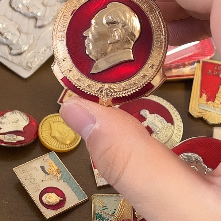 狗***兜像章一一一一一一一