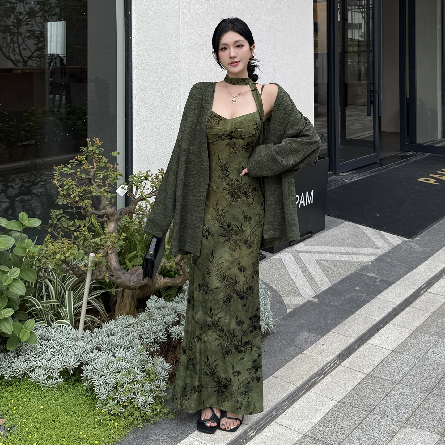 墨绿新中式晕染植绒开衫吊带连衣裙套装气质修身慵懒风时尚套装