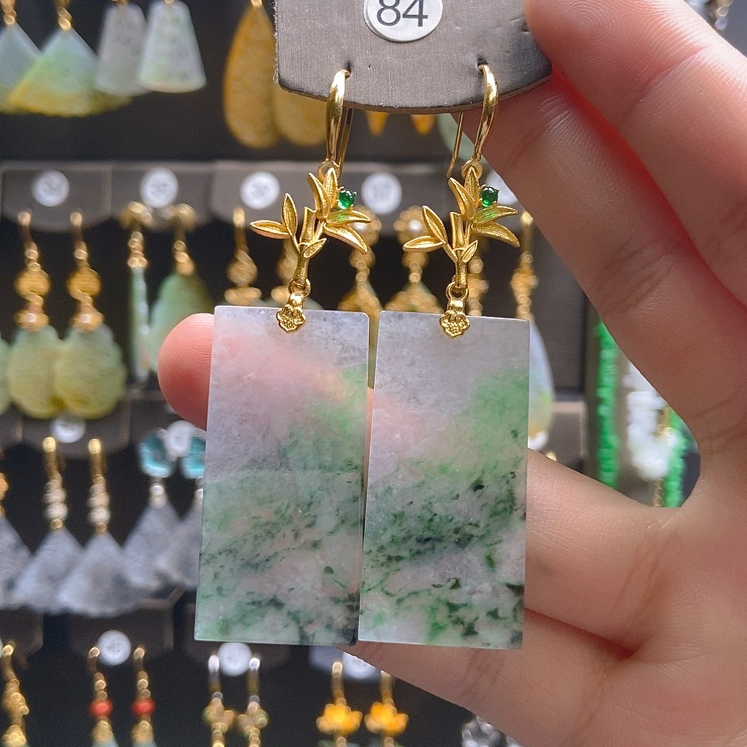 翡翠未镶嵌耳饰翡翠