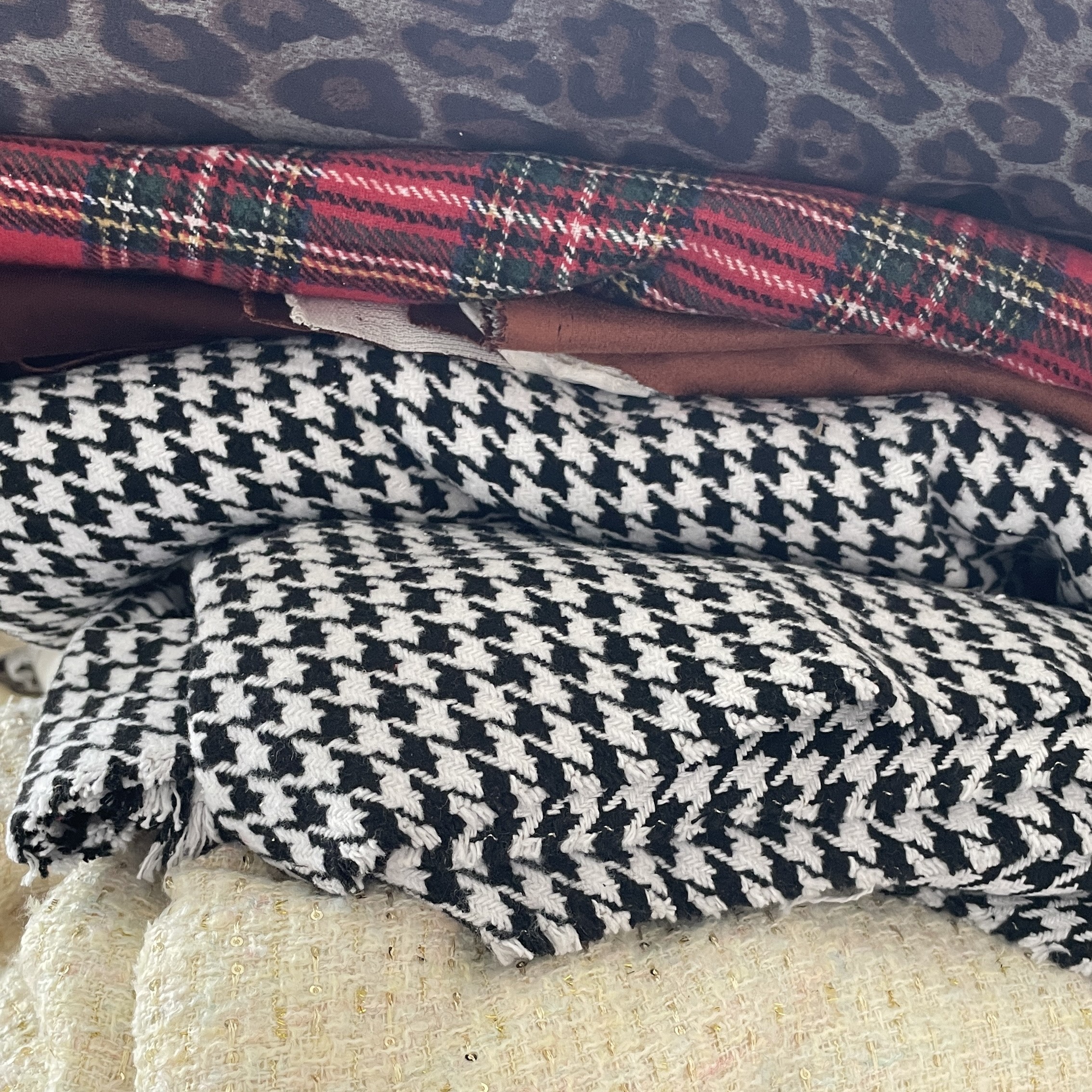 布料链接 微瑕介意勿拍 喊名字对应价格下单(不支持7天无理由)