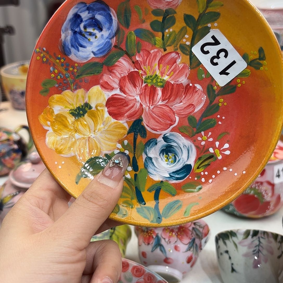 瓷片你也别多管他们什么