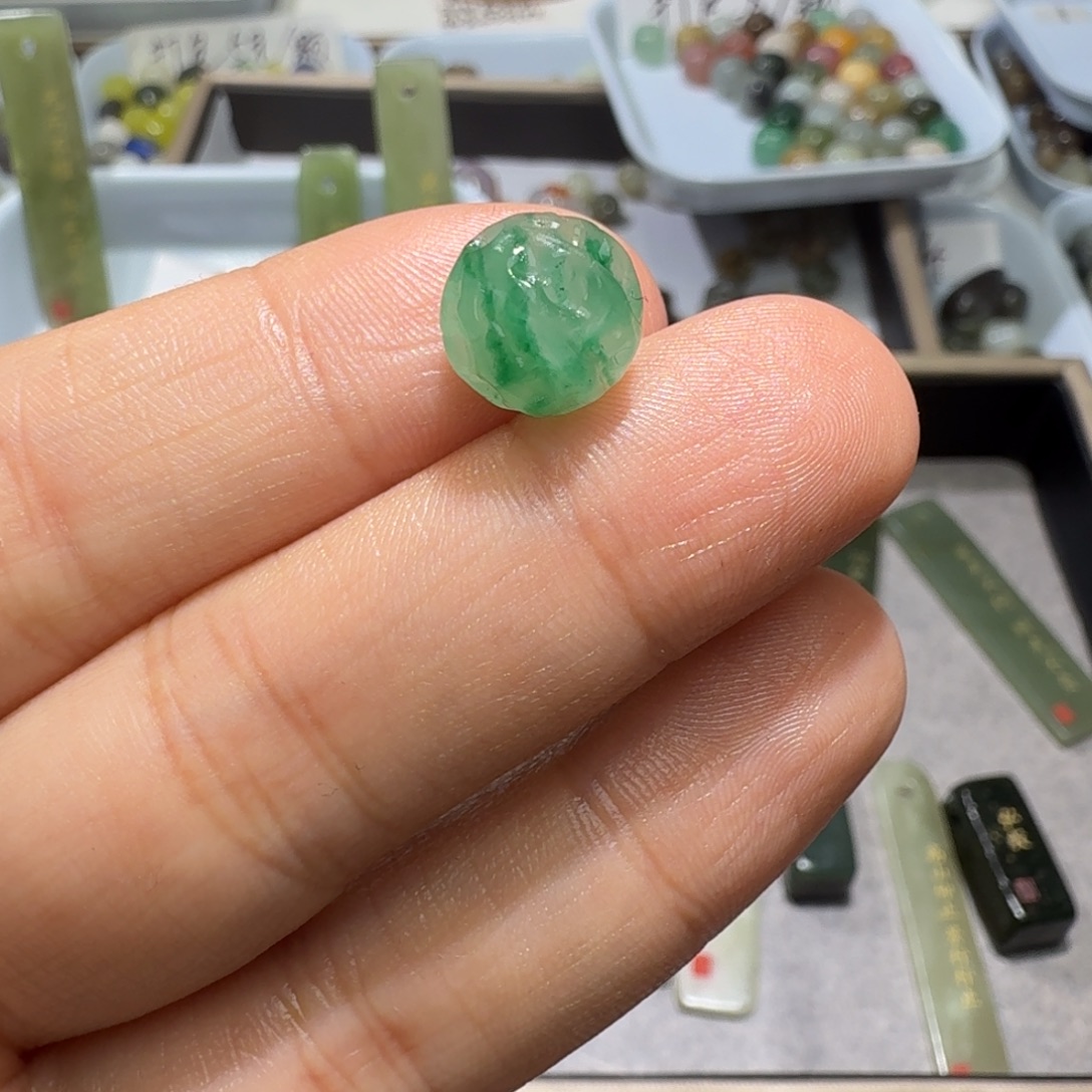 和田玉未镶嵌珠宝奇石